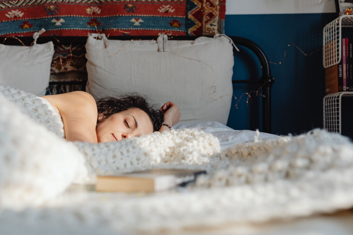 Which Pillow Shape Do You Actually Need? Contour vs C-Shape