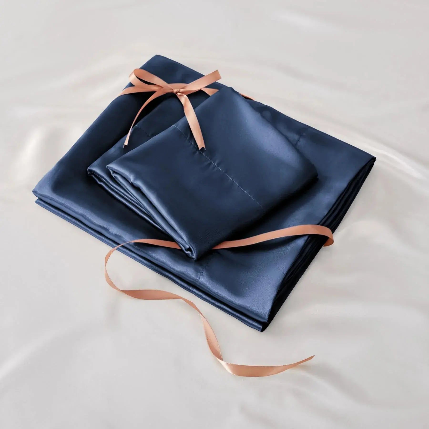 Slumblr® Luxury Satin Fitted Sheet Set 3pcs Slumblr
