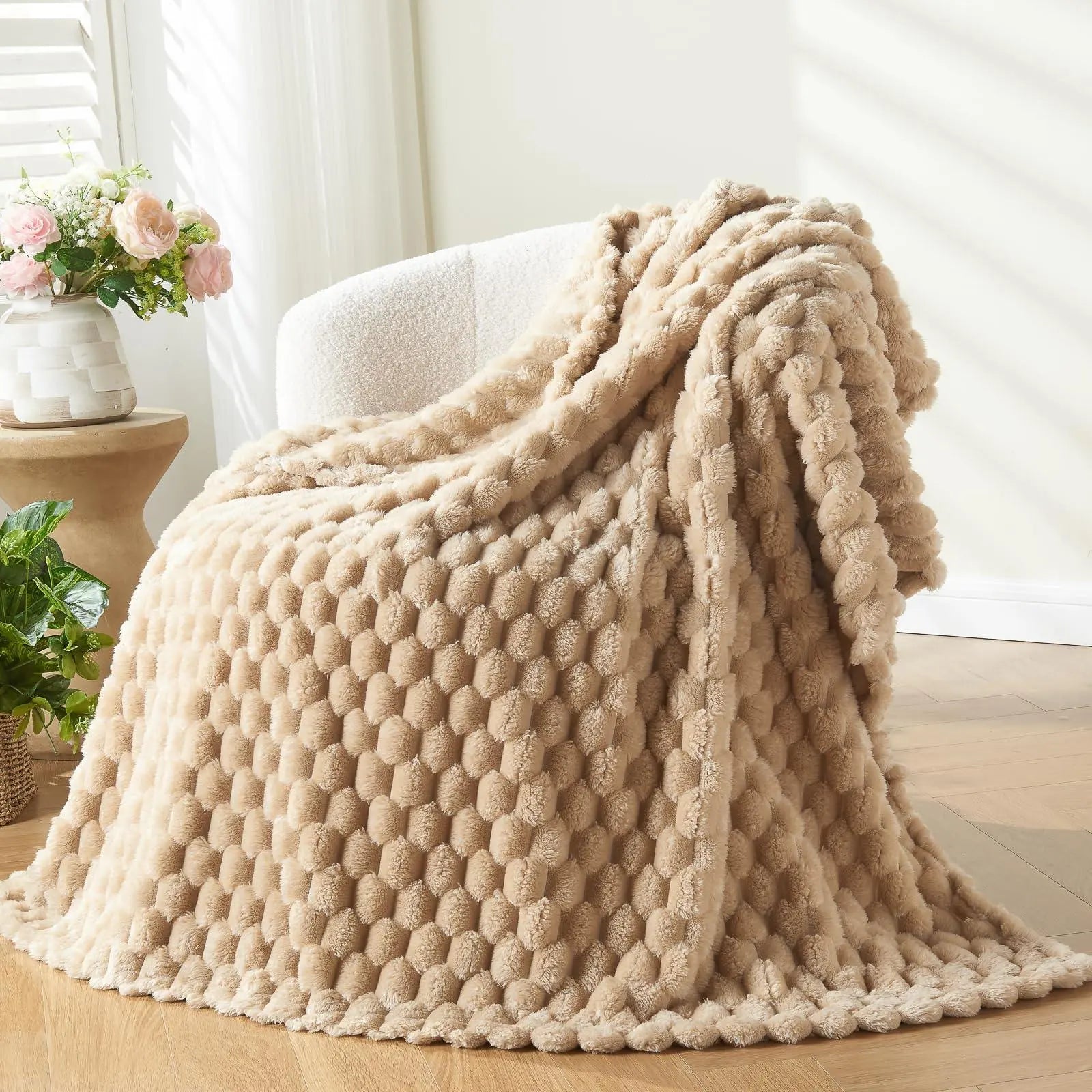 Slumblr® 3D Clouds Silky Flannel Fleece Blanket Slumblr