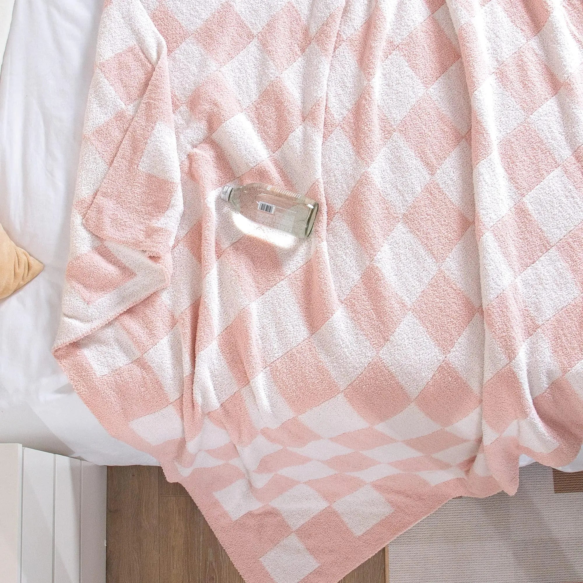 Slumblr® Checkered Flannel Fleece Blanket Slumblr