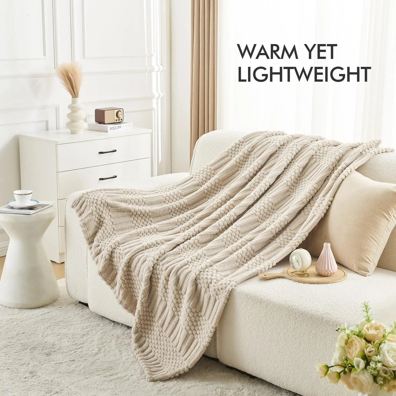 Slumblr® Fleece Throw Blanket for Couch Slumblr