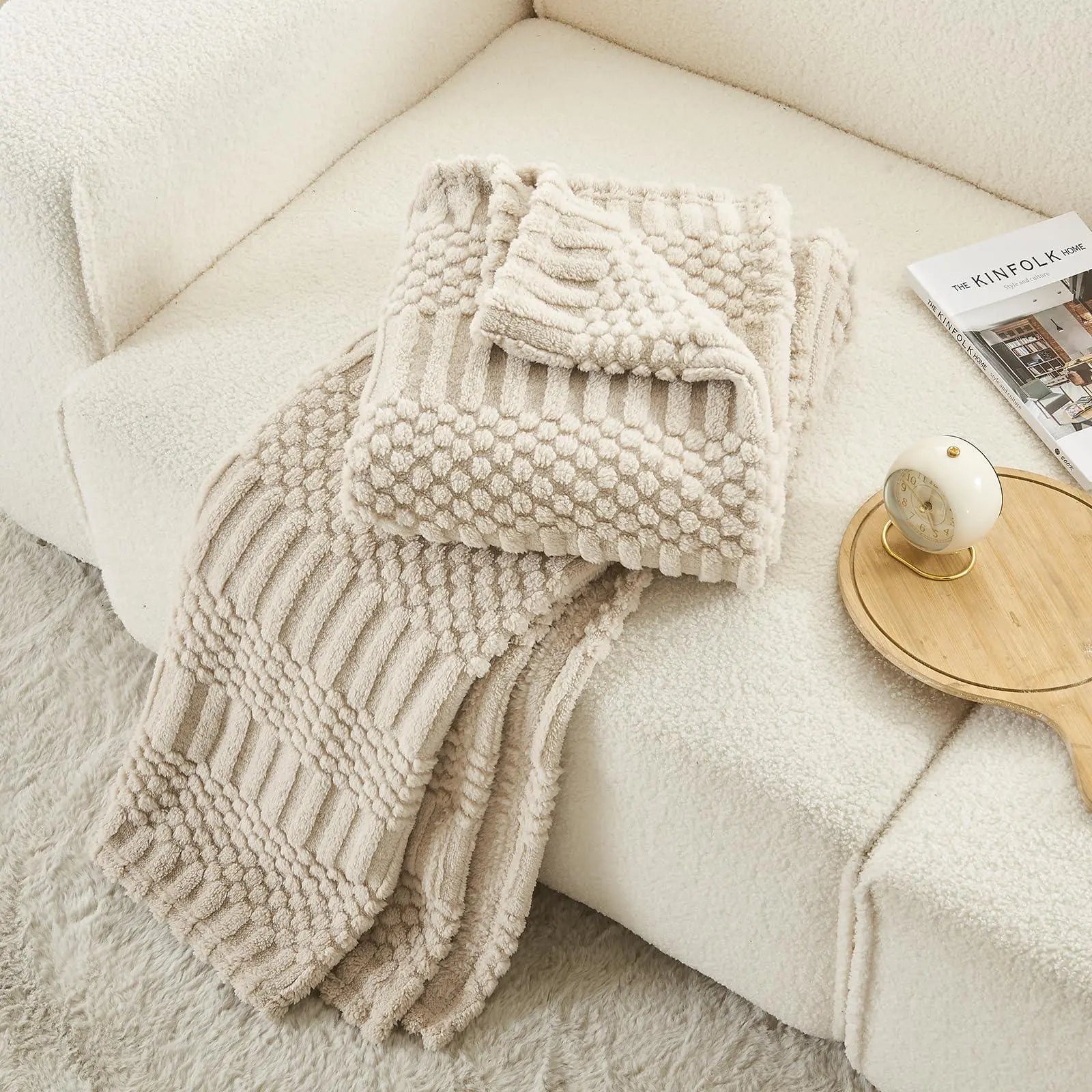 Slumblr® Fleece Throw Blanket for Couch Slumblr