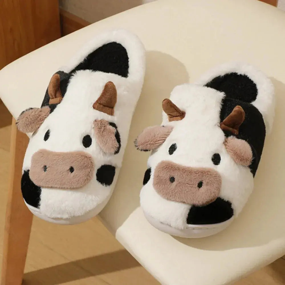 Winter Home Slippers for Couples Warm Plush Neutral Cartoon Cow Indoor Anti Slip Comfortable Cotton Slippers for Men and Women
