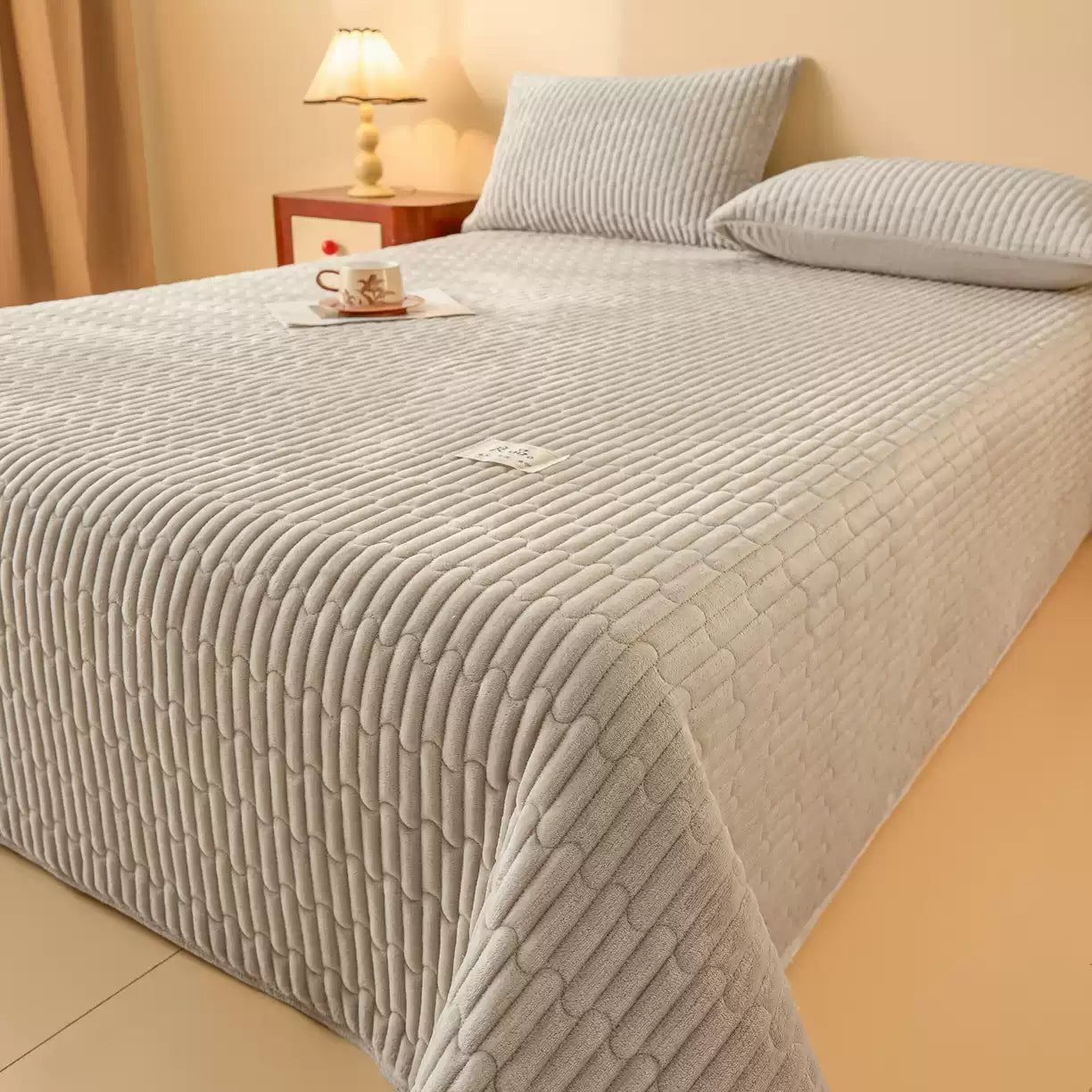 Slumblr® Lightweight Bedspreads Quilt Set for All Seasons