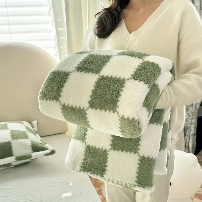 Slumblr® Checkered Flannel Fleece Blanket Slumblr