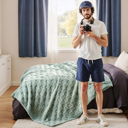 Slumblr® Cozy Checkered Fleece Throw Blanket