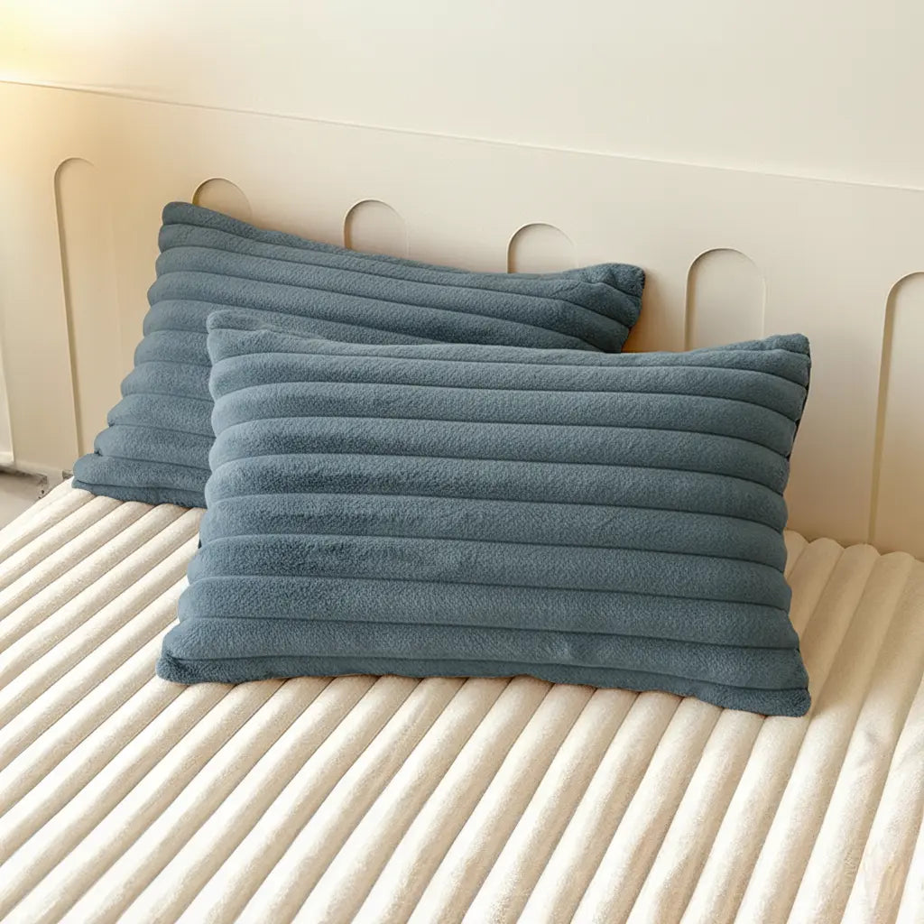 Slumblr® Luxury Faux Fur Pillowcase Set (2 Pcs) Slumblr