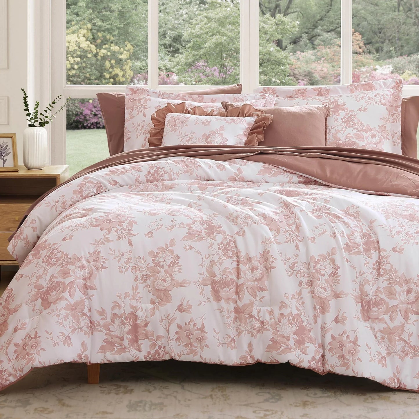 Slumblr® 4-Piece Floral Duvet Cover Set