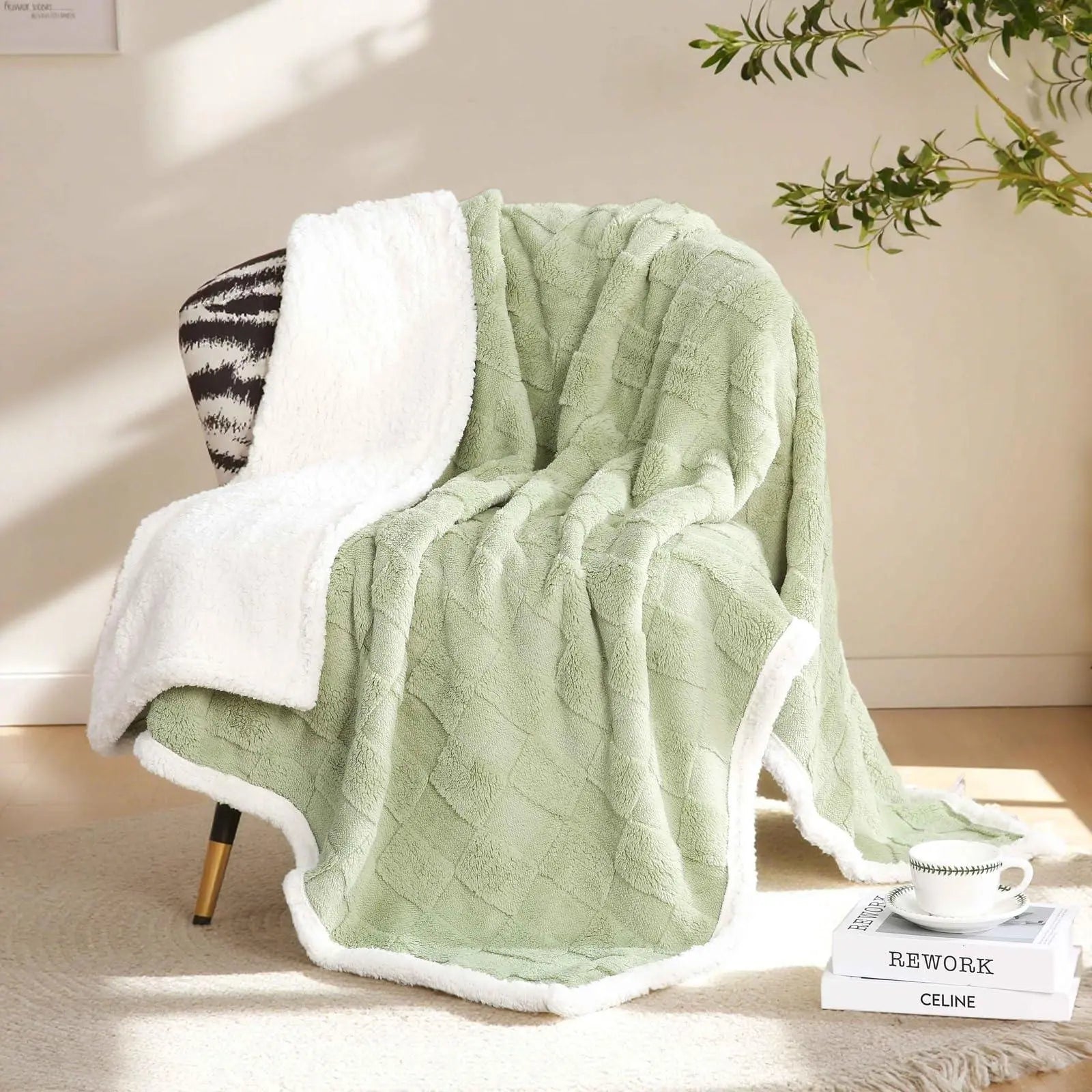 Slumblr® Sherpa Flannel Throw Blanket Slumblr