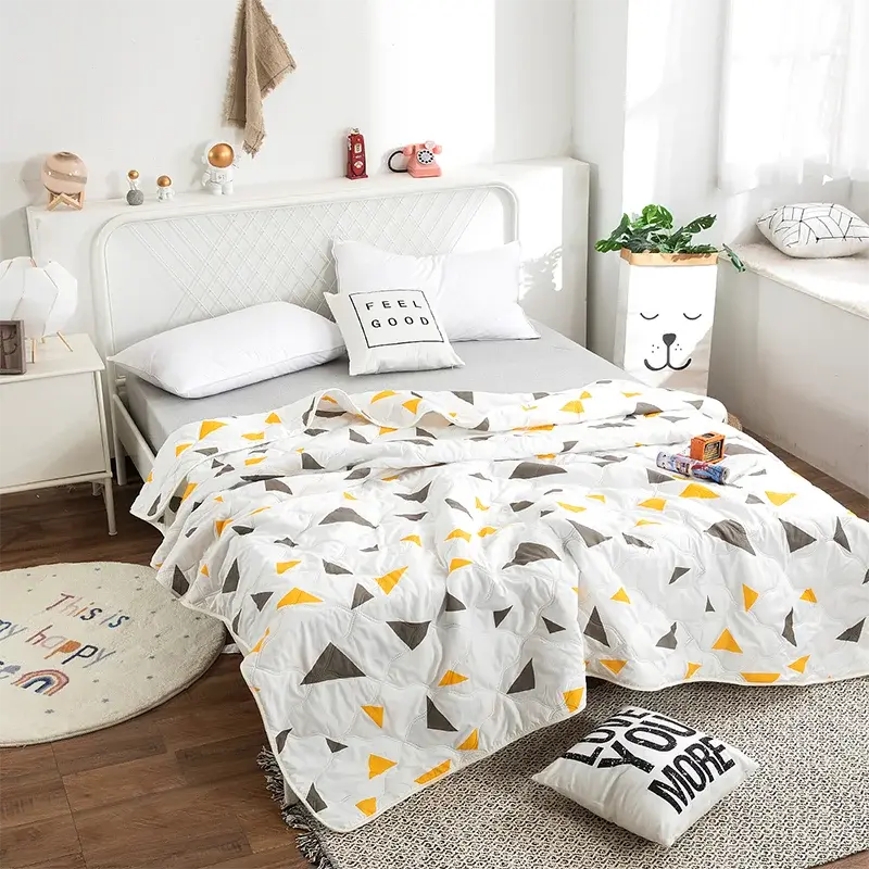 Lightweight Summer Quilt - Cool & Breathable for Hot Nights