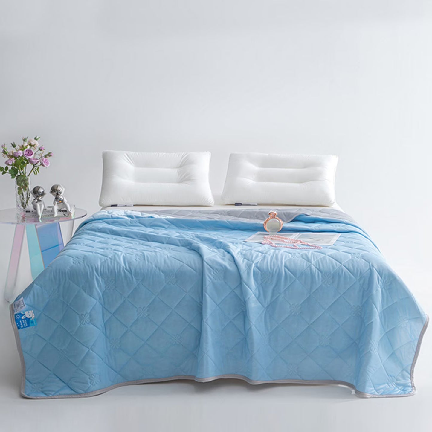 Slumblr® Lightweight Dual Sided Cooling Blanket