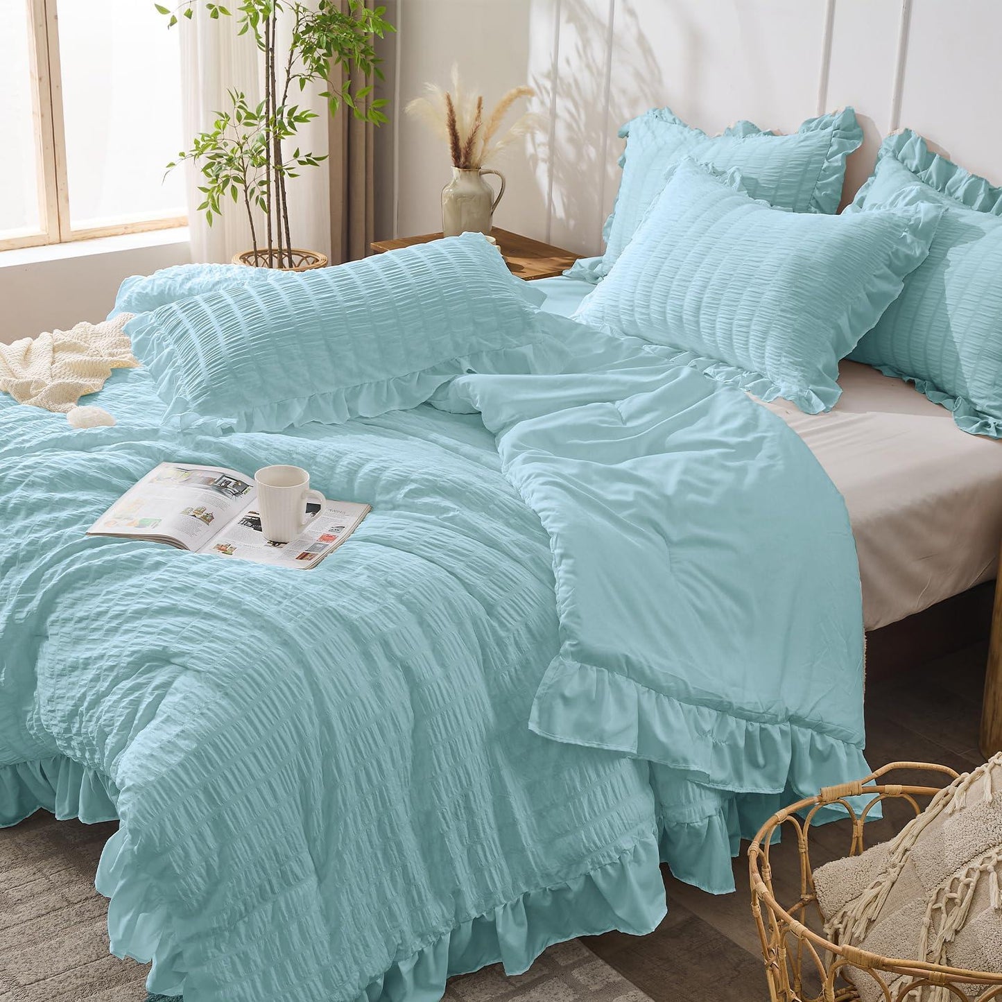 Slumblr® Korean Lace Seersucker Duvet Cover Set
