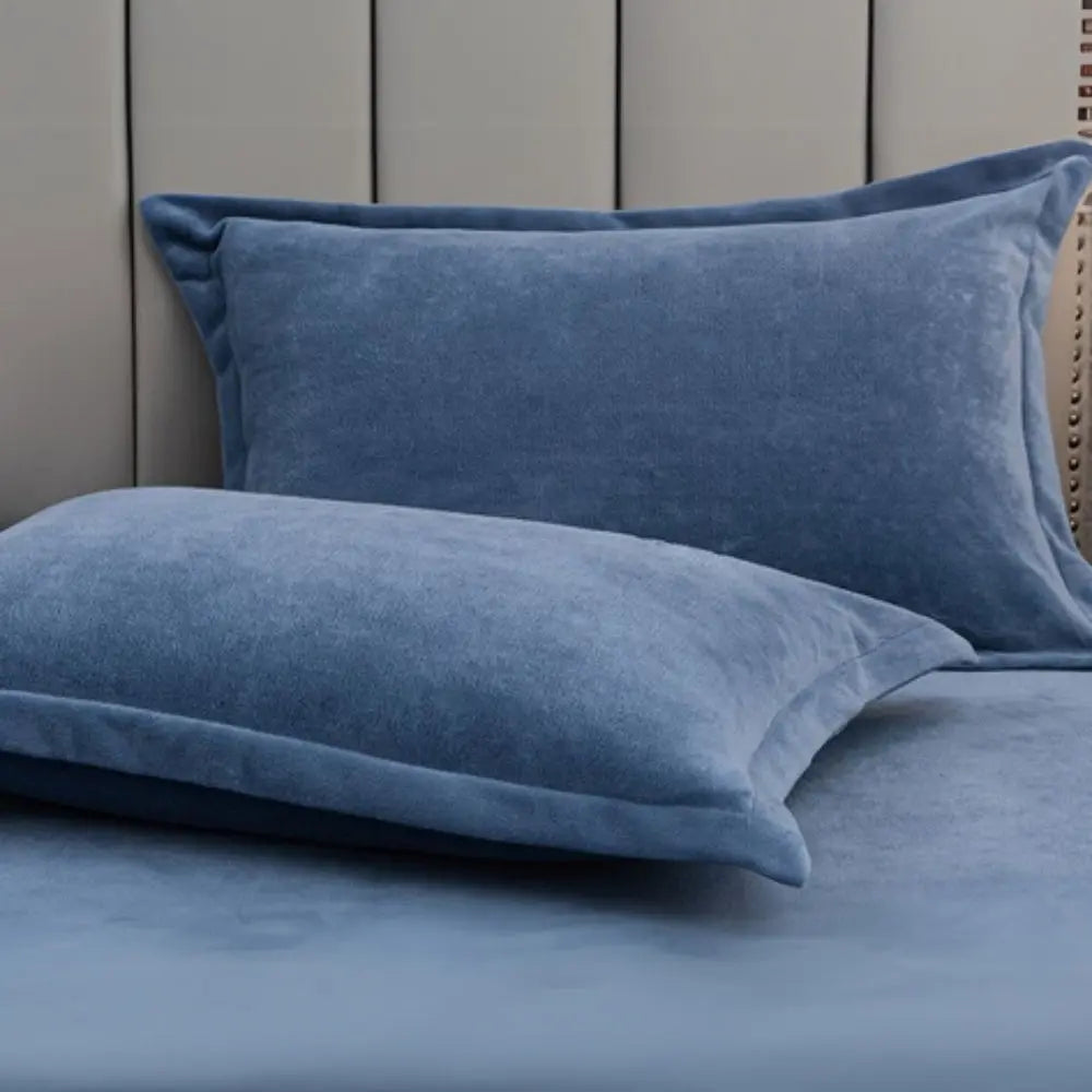 Slumblr® Coral Fleece Winter Pillowcase (2pcs) Slumblr